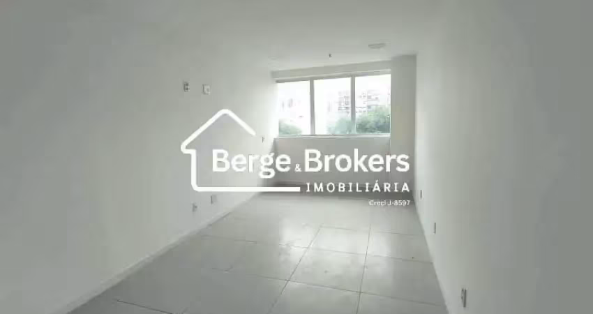 Sala comercial com 1 sala à venda na Rua Almirante Cochrane, Tijuca, Rio de Janeiro