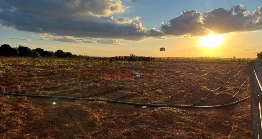 Chácara / sítio à venda na Zona Rural, 1, Zona Rural, Cláudia