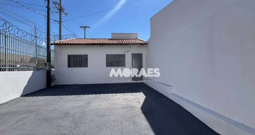 Casa com 3 quartos para alugar, 250 m² por r$ 2.000/mês - parque bauru - bauru/sp