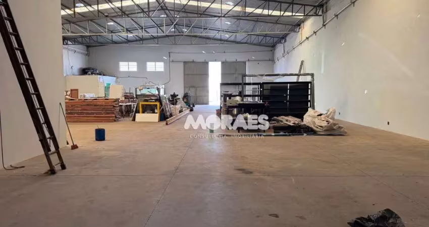 Barracão para alugar, 693 m² por r$ 12.000/mês - vila engler - bauru/sp
