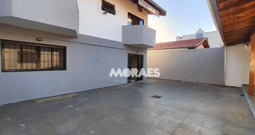 Casa sobrado com 4 quartos, 4 vagas. armários, ar-condicionado, para alugar, 280 m² por r$ 3.500/mês - jardim europa - bauru/sp