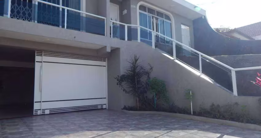 Casa com 4 dormitórios à venda, 214 m² por R$ 889.000,00 - Parolin - Curitiba/PR