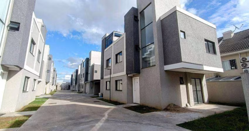 Sobrado com 3 dormitórios à venda, 105 m² por R$ 639.000,00 - Uberaba - Curitiba/PR