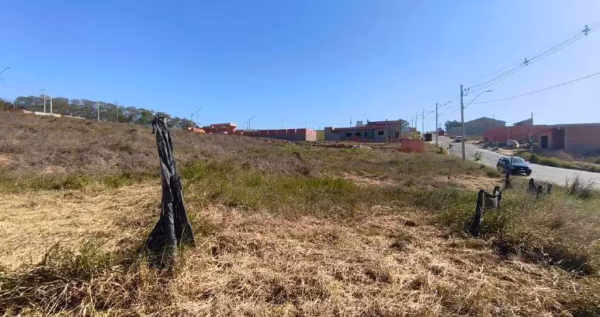 Terreno à venda na Vila dos Ipês, Boituva 