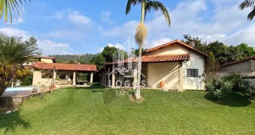 Excelente granja no condomínio prainha do monte verde - mg
