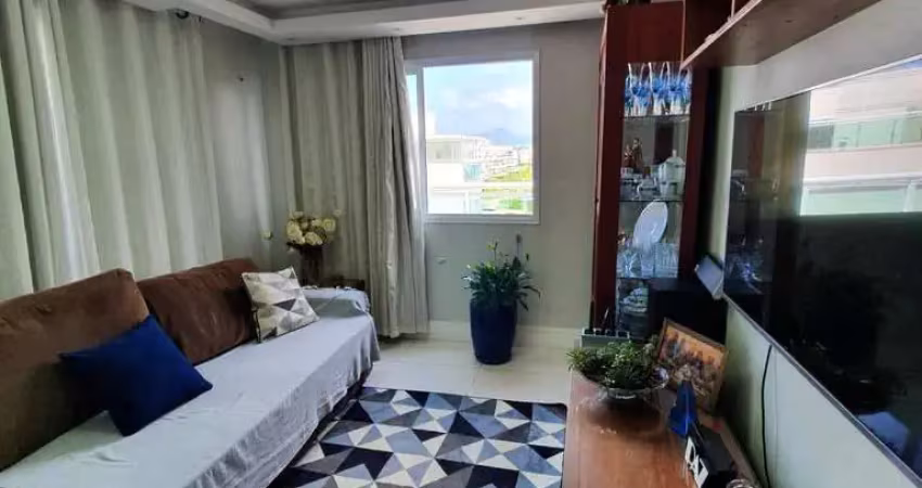 Cobertura duplex de 174m2 com linda vista para montanha