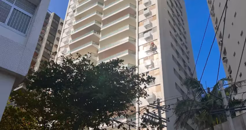 À venda: apartamento frente ao mar na praia das pitangueiras - guarujá