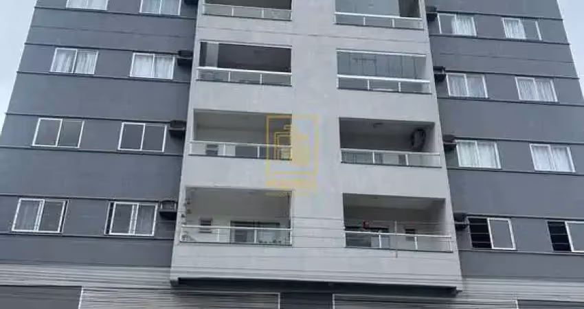 Apartamento com suíte e sacada próximo ao centro de indaial