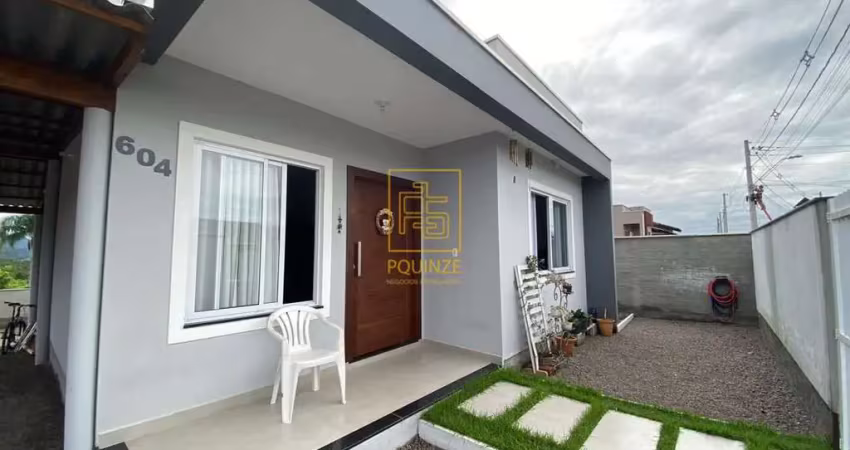 Casa com móveis sob medida no bairro joão paulo ii, indaial