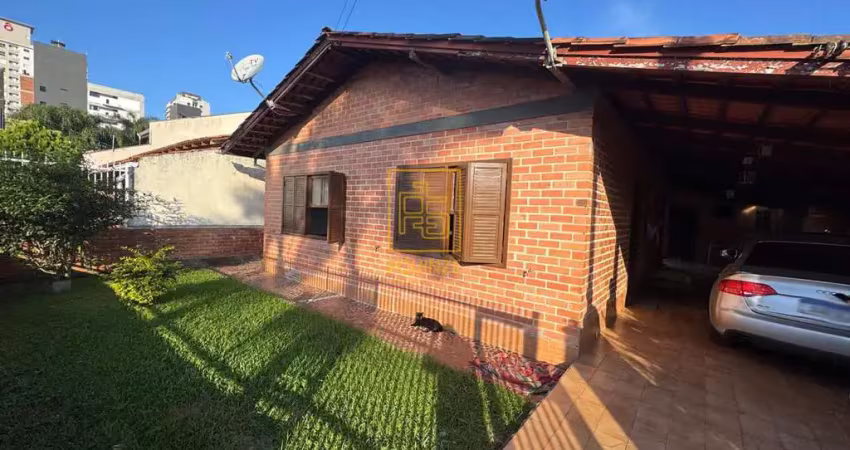Casa semi mobiliada a 400m do mar em balneário piçarras