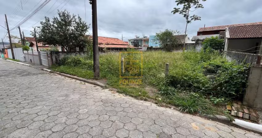 Terreno no centro de balneário piçarras a 450m da praia