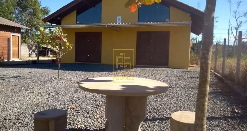 Casa espaçosa a 850 metros do mar em balneário piçarras