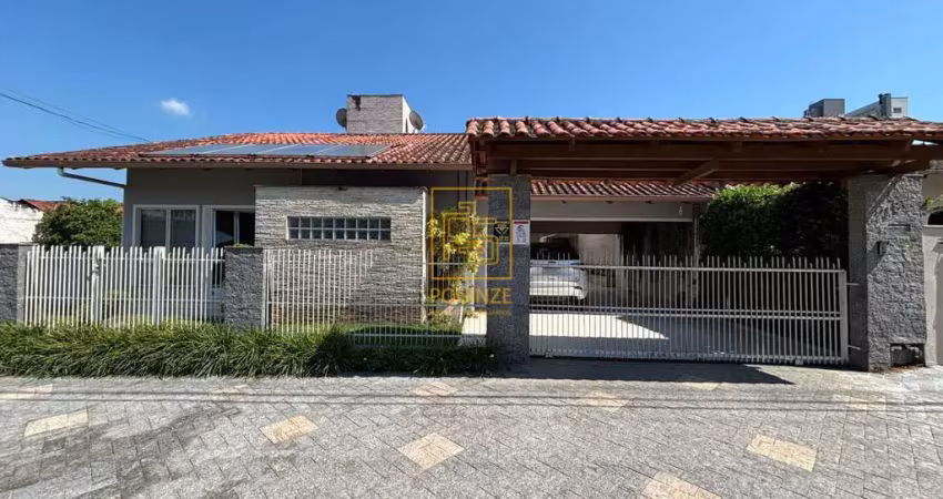 Casa de alto padrão, 100% mobiliada e pronto pra morar