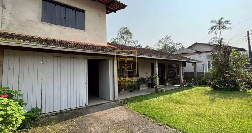 Casa com ampliações no bairro benedito: mais espaço e conforto para sua família!
