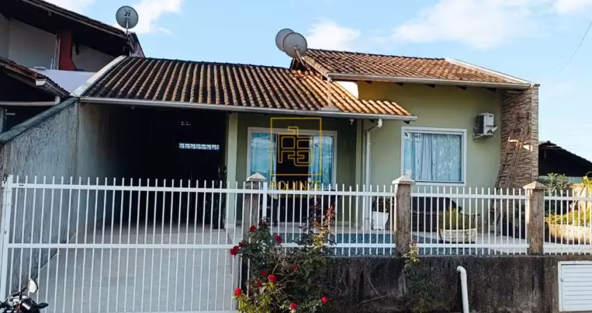 Casa com 2 quartos à venda no Araponguinhas, Timbó 