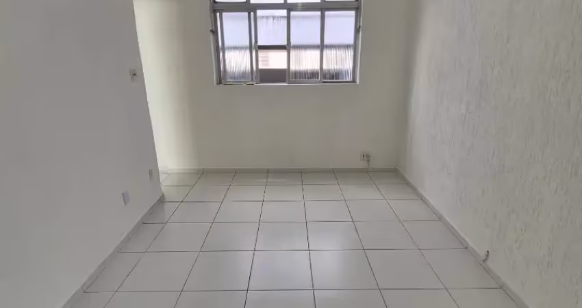 Localização estratégica! primeiro andar! 2 dormitórios! com ar condicionado!