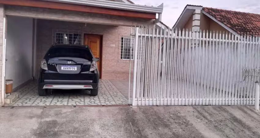 Casa à venda na Rua Dois Vizinhos, 231, Estados, Fazenda Rio Grande
