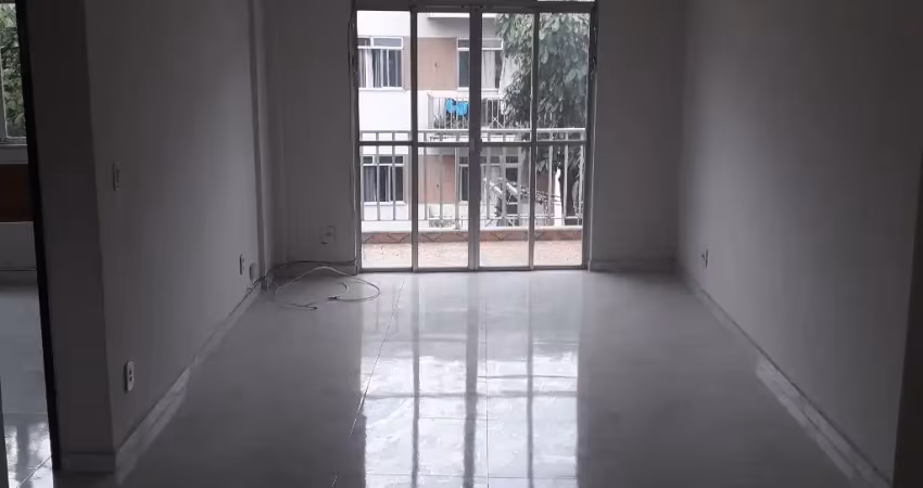 Apartamento de 78m² com 2 quartos e 2 banheiros - irajá / rj
