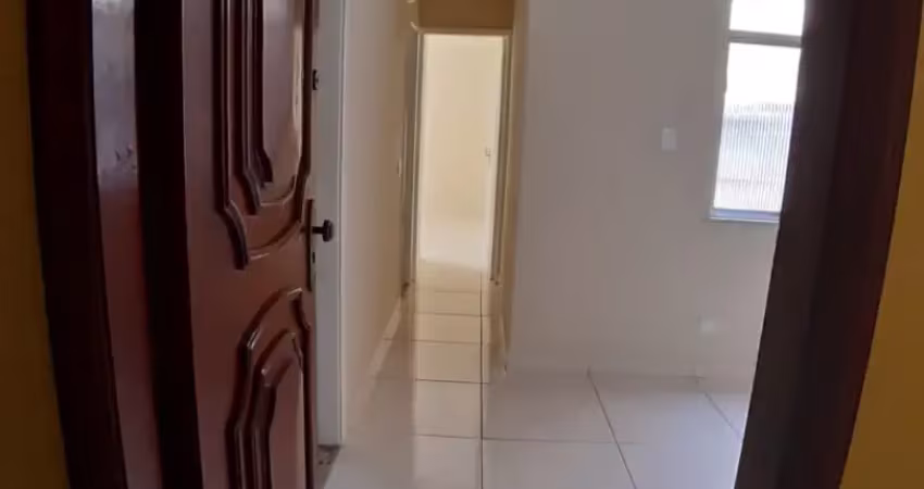 Lindo apartamento de 1 quarto em irajá / vista alegre, próximo ao pólo gastronomico