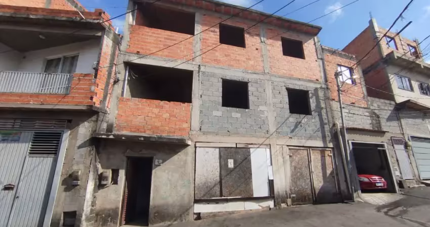 Casa em carapicuíba área livre com duas casas no quintal