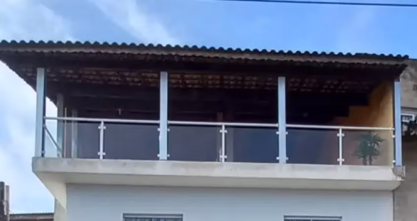 Sobrado para locação em jandira tem mais uma casa nos fundos alugando a casa principal