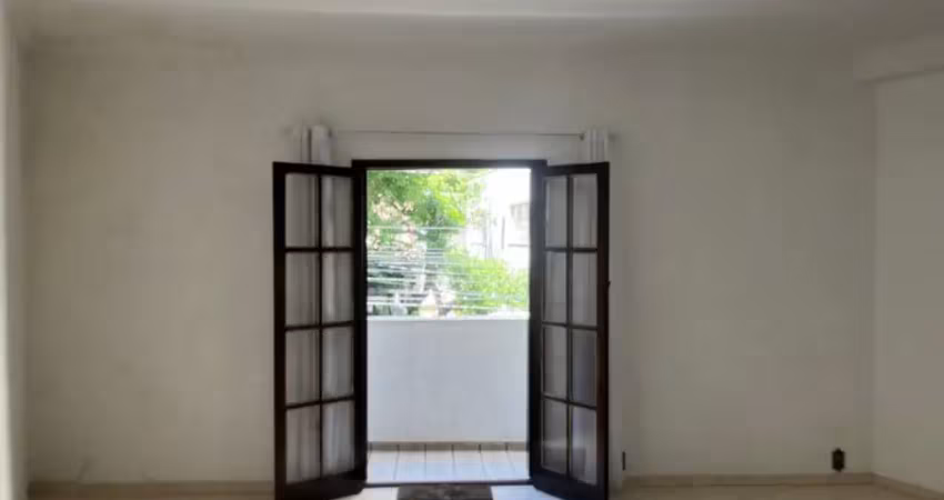 Casa/ sobrado de 3 dormitórios com 5 vagas, pronta para moradia quanto  comercial