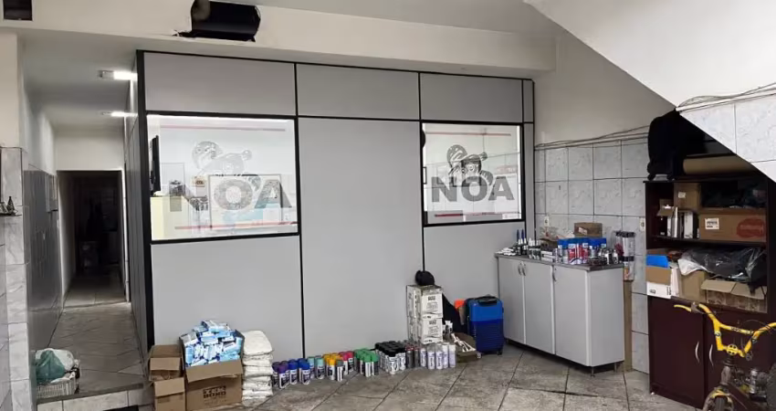 Casa com 2 dormitórios e salão comercial na avenida conselheiro carrão