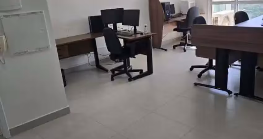 Sala comercial à venda em Pinheiros, São Paulo 