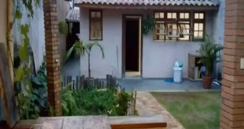 Sobrado à venda 240m² sendo 5 dormitórios, 3 banheiros, 3 suítes e 3 vagas lapa