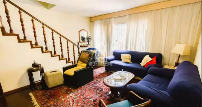 Lapa - sobrado residencial de 142m² possui 3 dormitórios, 3 banheiros e 3 vagas.