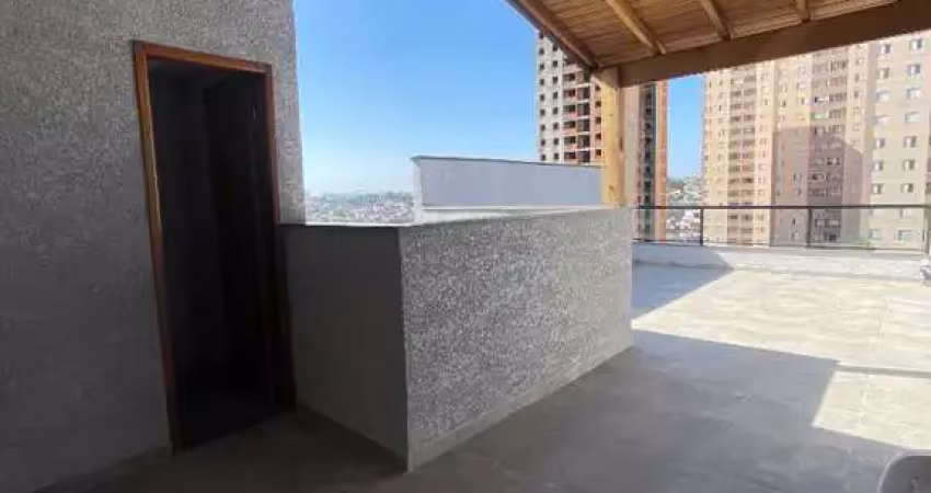 Cobertura 2 dormitórios sendo 1 suíte, elevador até a cobertura e com 1 vaga de garagem