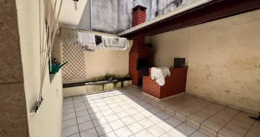 Sobrado para venda  com 280m², 3 quartos 3 banheiros e 2 vagas