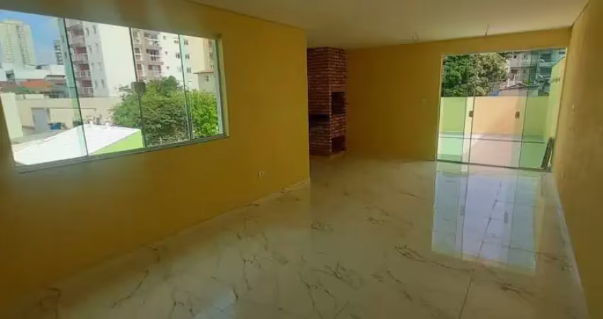 Cobertura com 140m², elevador, churrasqueira, 3 dormitórios sendo 1 suíte e 2 vagas de garagem