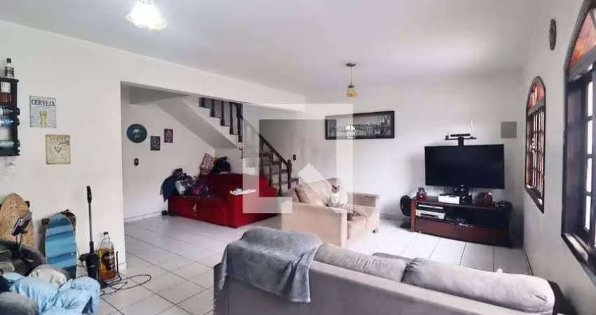 Casa com 4 quartos à venda no Jardim Utinga, Santo André 