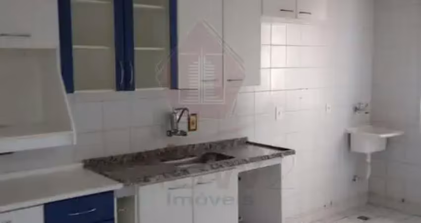 Apto no morada do japi c/ 2 quartos, cozinha planejada, no térreo com 1 vaga coberta