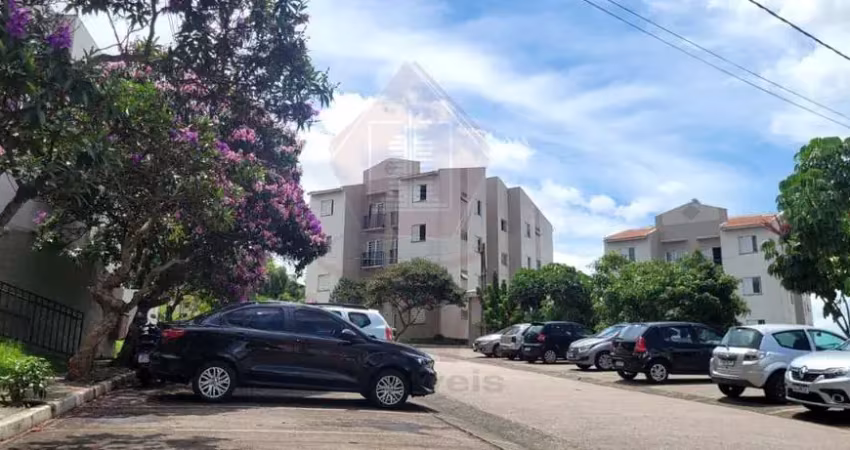 Apartamento 2 quartos com planejados, sala c/ sofá/tv smart, cozinha planejada c/ fogão/geladeira, 1 vaga