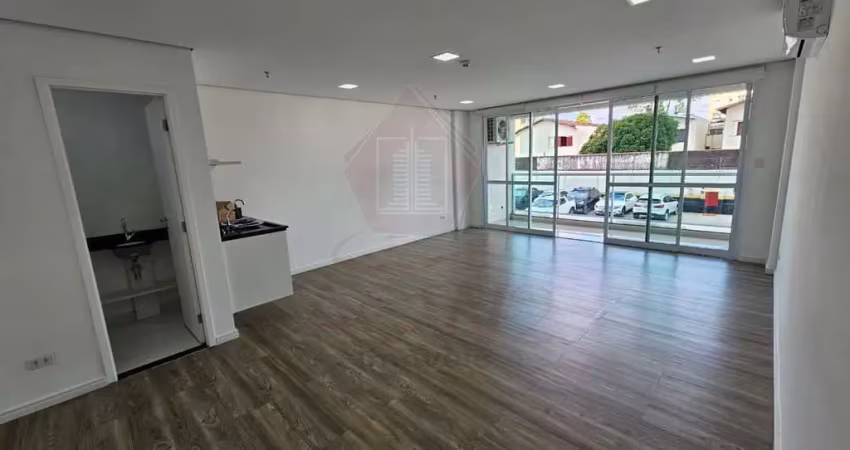 Sala comercial em condomínio para locação na cidade de x, bairro y - 1 sala, 1 banheiro, 1 vaga de garagem, 46m²