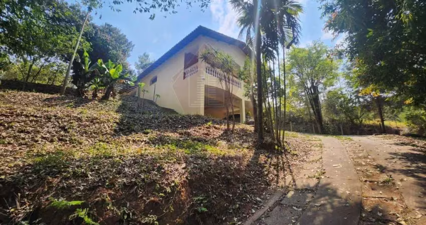 Chácara de luxo para locação em jundiaí-sp, bairro caxambu: 3 quartos, 1 suíte, 2 salas, 3 banheiros, 3 vagas de garagem.