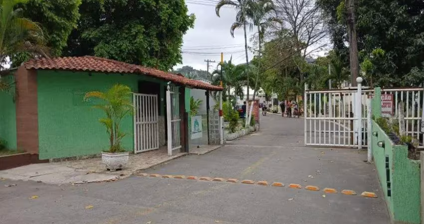 Ótimo terreno no renomado condomínio bosque dos mouras, em cpo grande.