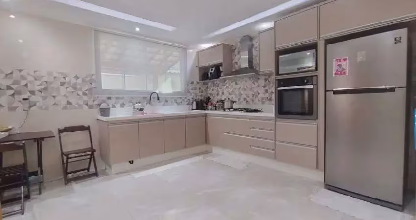 Casa em condomínio fechado com 3 quartos à venda na Estrada do Lameirão Pequeno, 345, Campo Grande, Rio de Janeiro