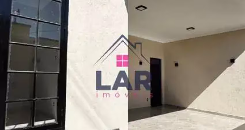 Vende-se casa localizada no bairro parque real, com excelente acabamento
