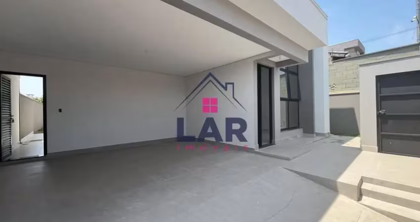Vende-se casa de alto padrão localizada com acabamento de primeira