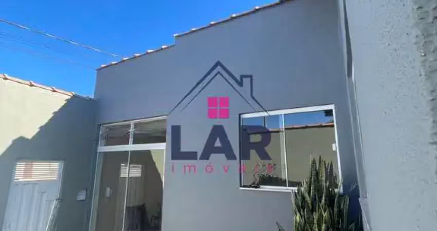 Vende-se casa com excelente localização e acabamento em pouso alegre