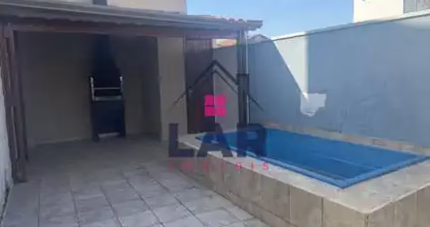 Esta linda residência oferece conforto, praticidade e muito espaço.