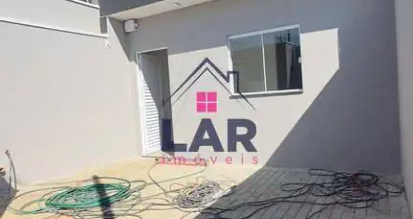 Casa nova à venda com excelente localização e acabamento no parque real