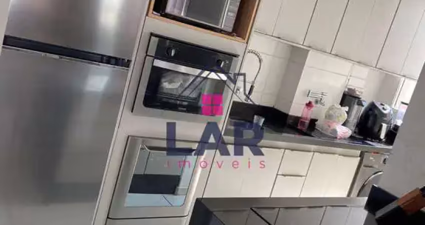 Vende-se apartamento com localização privilegiada e com excelente acabamento