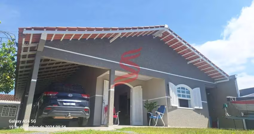 Casa à venda na Rua Carlos Mafra, Cohapar, Guaratuba