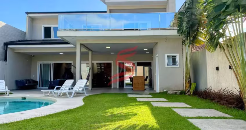 Casa alto padrão, com 03 suítes e piscina no centro  -  guaratuba