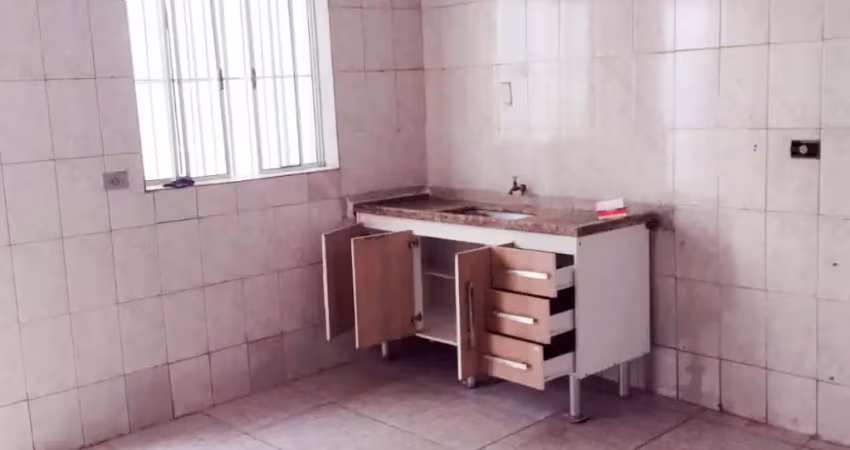 Casa 2 cômodos - garagem opcional - excelente localização -  ventilada e bem iluminada