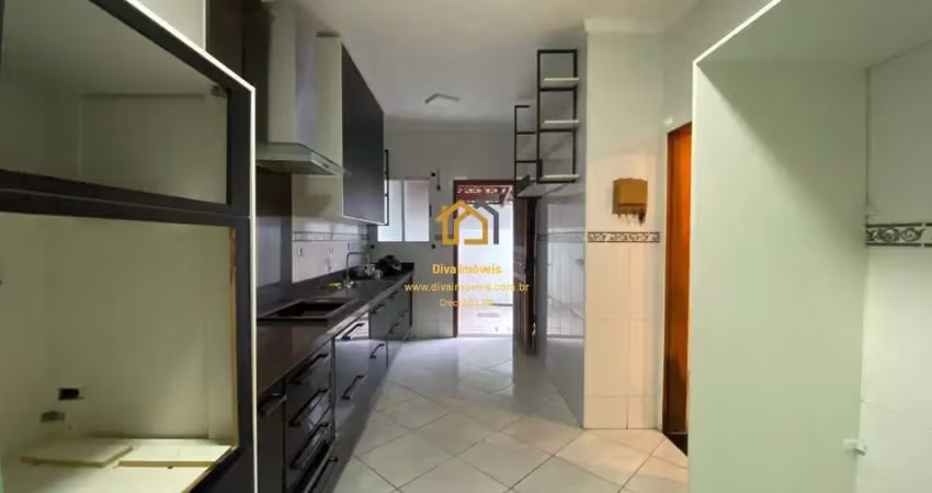 Casa com 3 quartos à venda na Rua Jundiaí, Boqueirão, Praia Grande